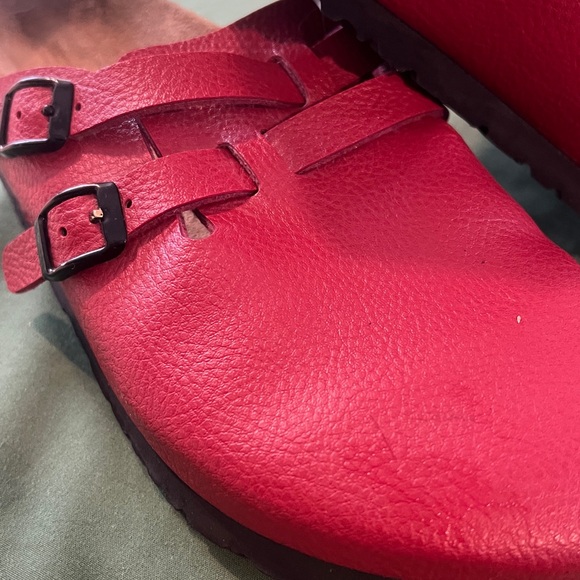 Birkenstock ladies red leather slip on clogs size 41 (10) ladies (8) men - Picture 3 of 11